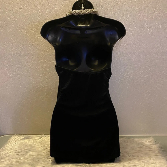 Spense Black Blouse with Chain Halter Top - Picture 13 of 16